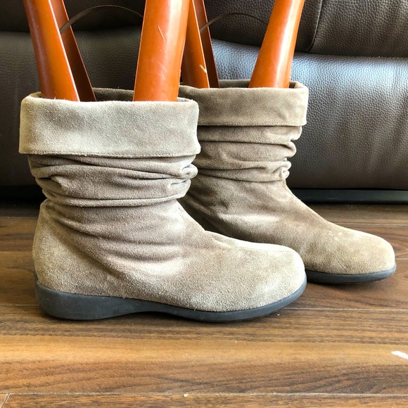 Blondo Aquaprotect technology waterproof suede wool lining - Picture 1 of 15